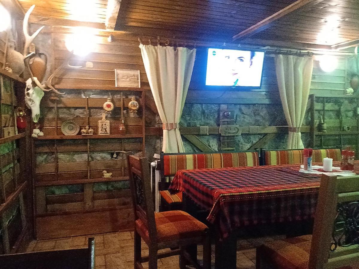 Кръчмъ При Байката Alpin Hotel Ribarica Ngoại thất bức ảnh