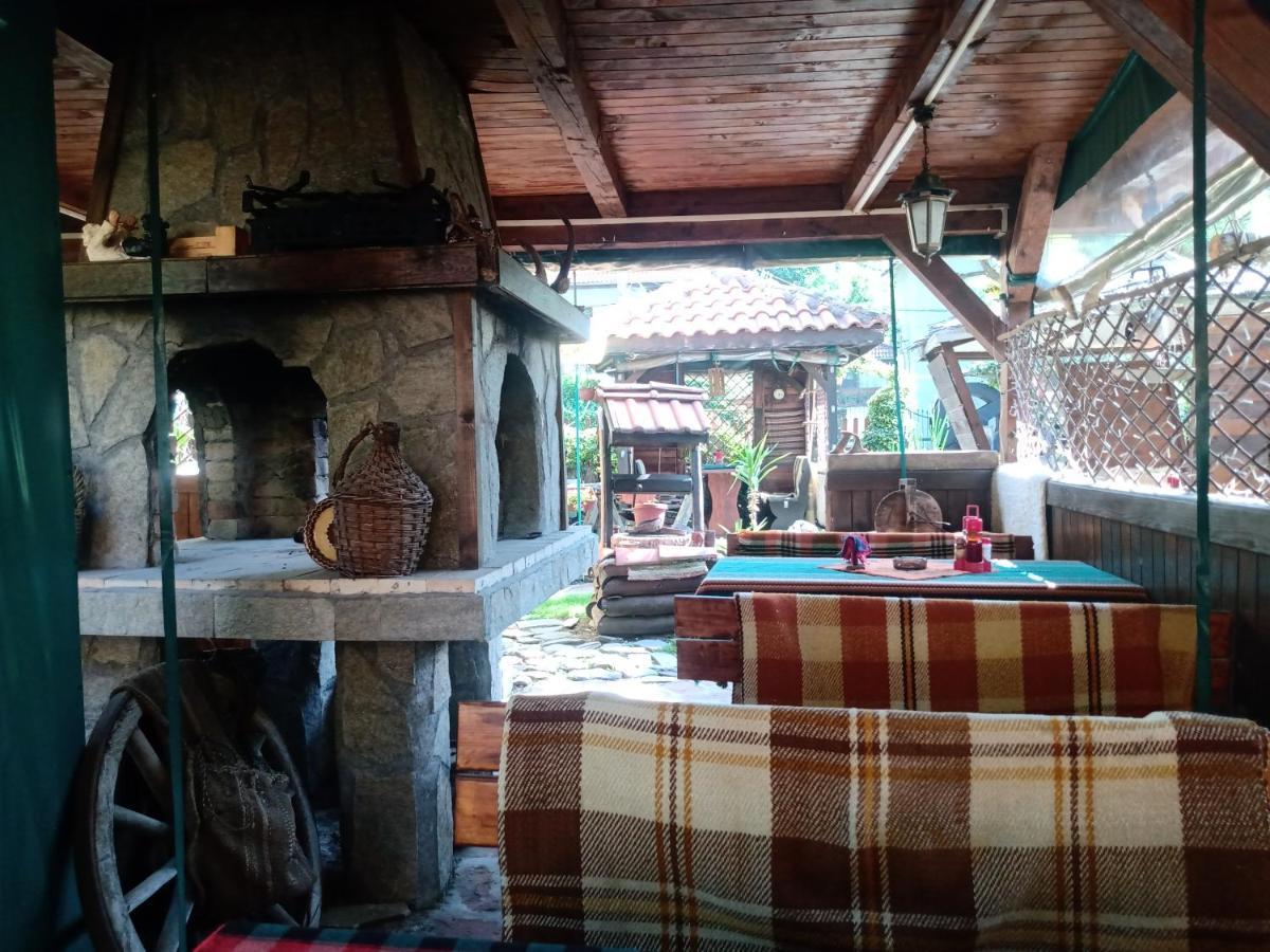 Кръчмъ При Байката Alpin Hotel Ribarica Ngoại thất bức ảnh